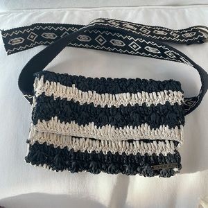 NWOT O’Neill fun summer waist bag